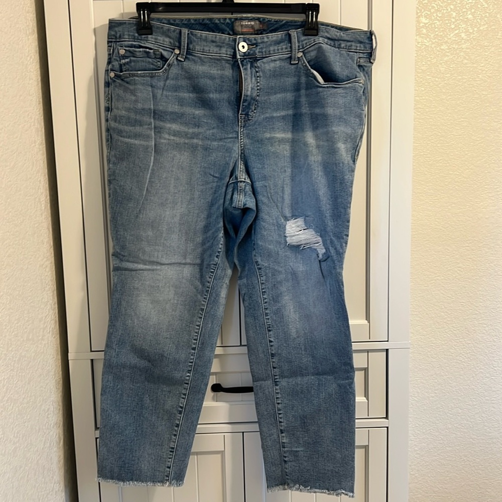 Torrid crop boyfriend jeans
